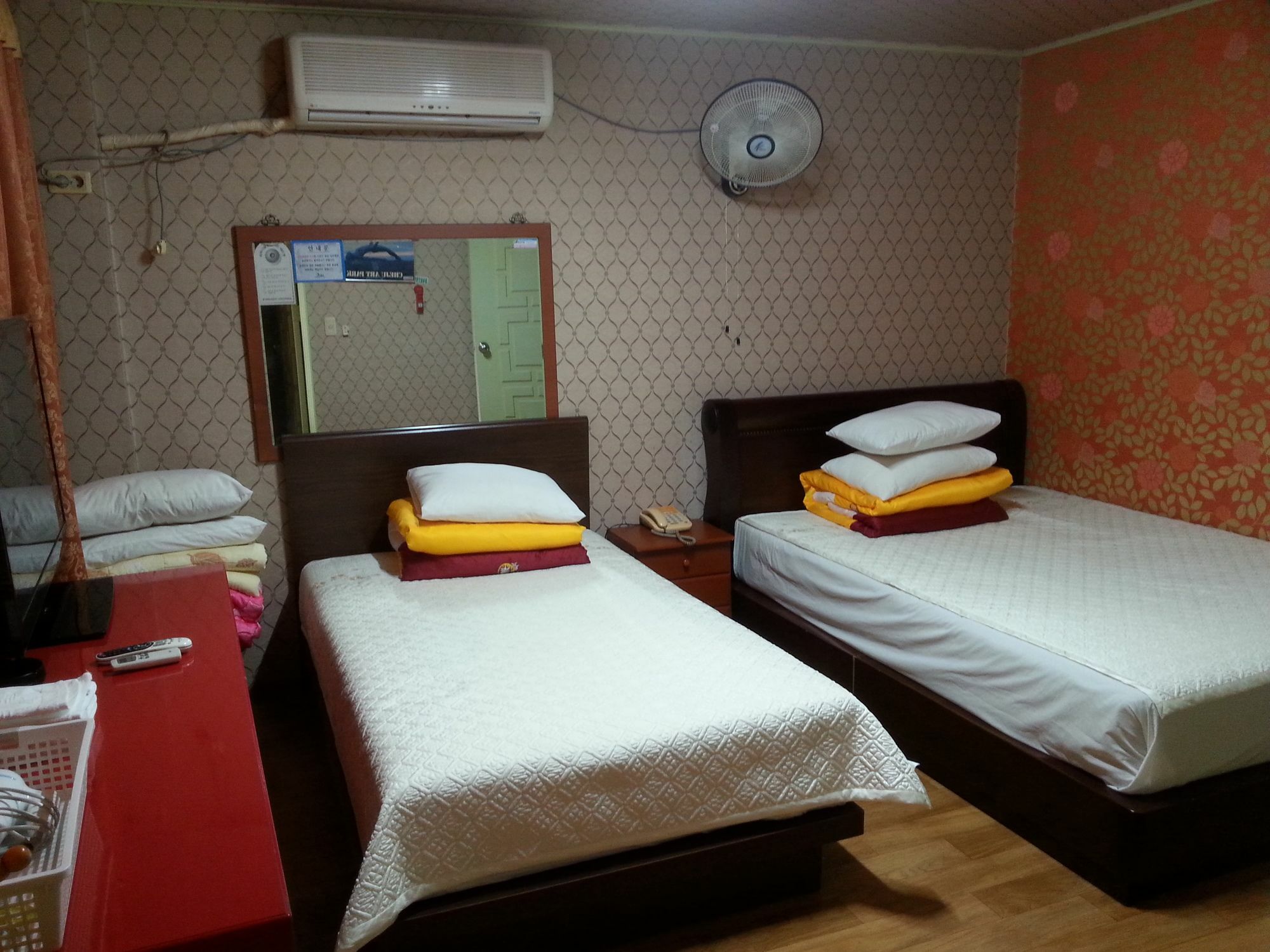 Jeju Brd Hotel Exterior photo
